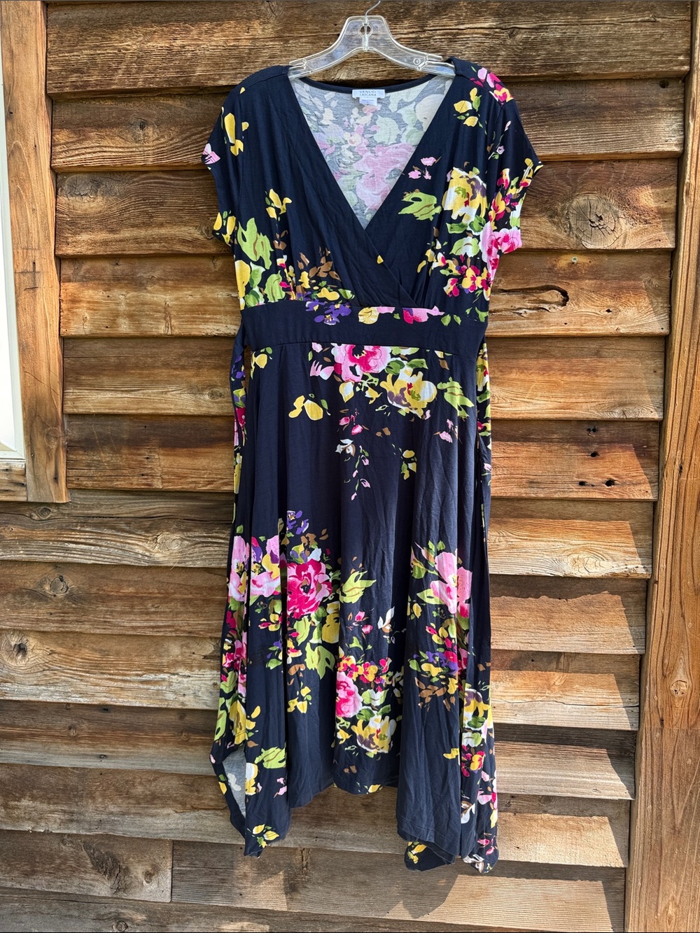Venus x LASCANA dress